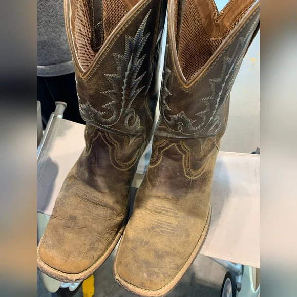 Ariat 9.5 Sport Outfitter Distressed Brown Western Cowboy Boots Blue Stitching - Picture 3 of 10